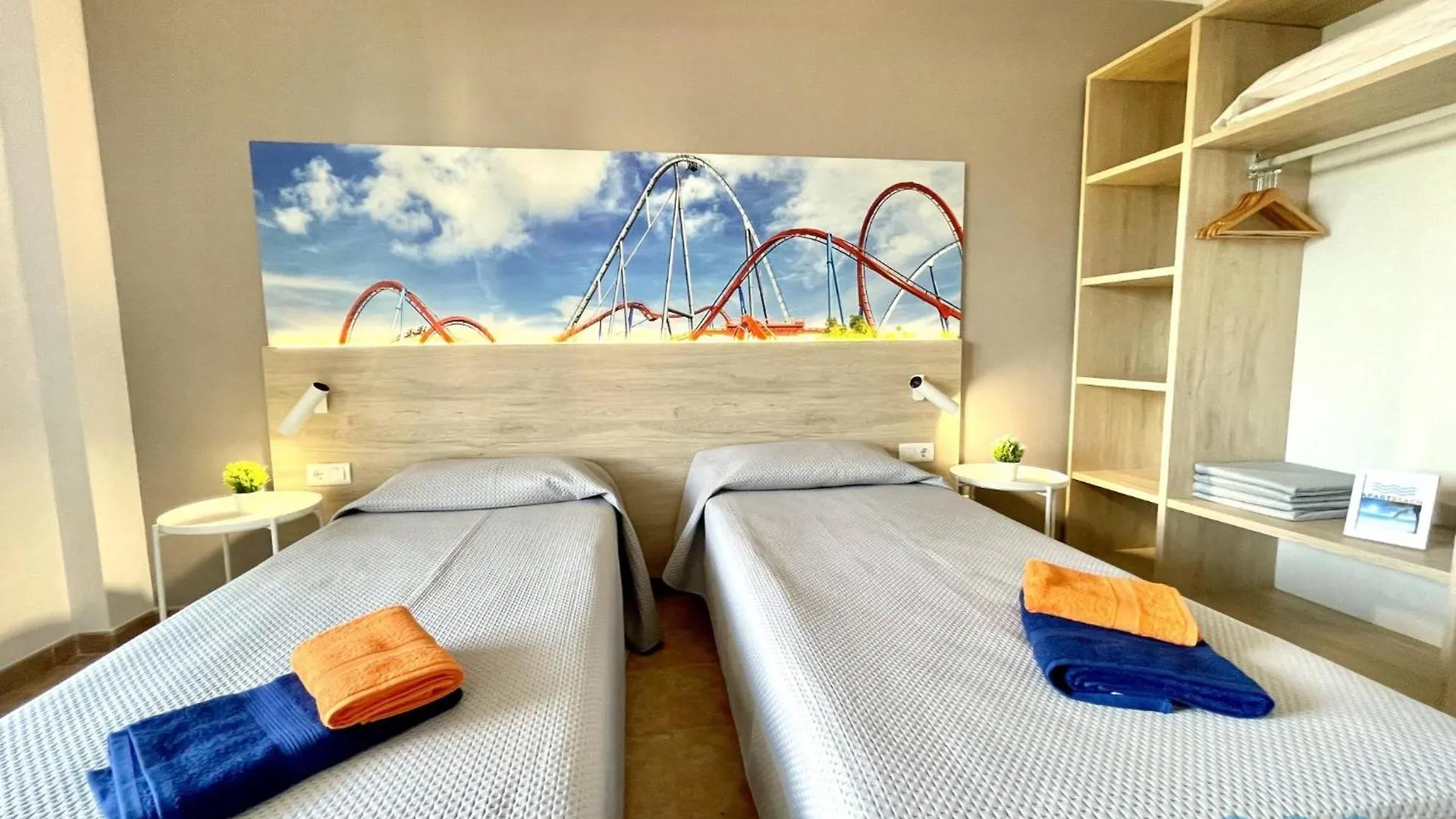 Apartbeach Festival Village Vistas Playa Y Piscinas Salou Španělsko