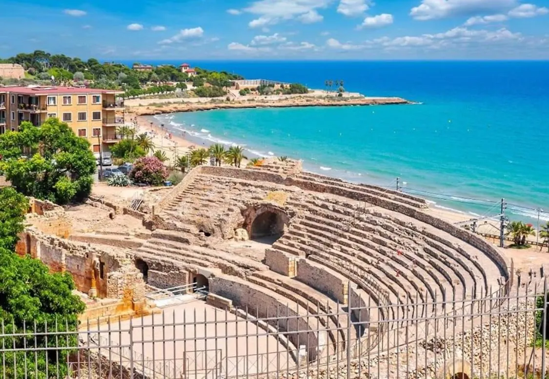 Acogedor Apartamento Con Vistas Piscina Salou Spagna