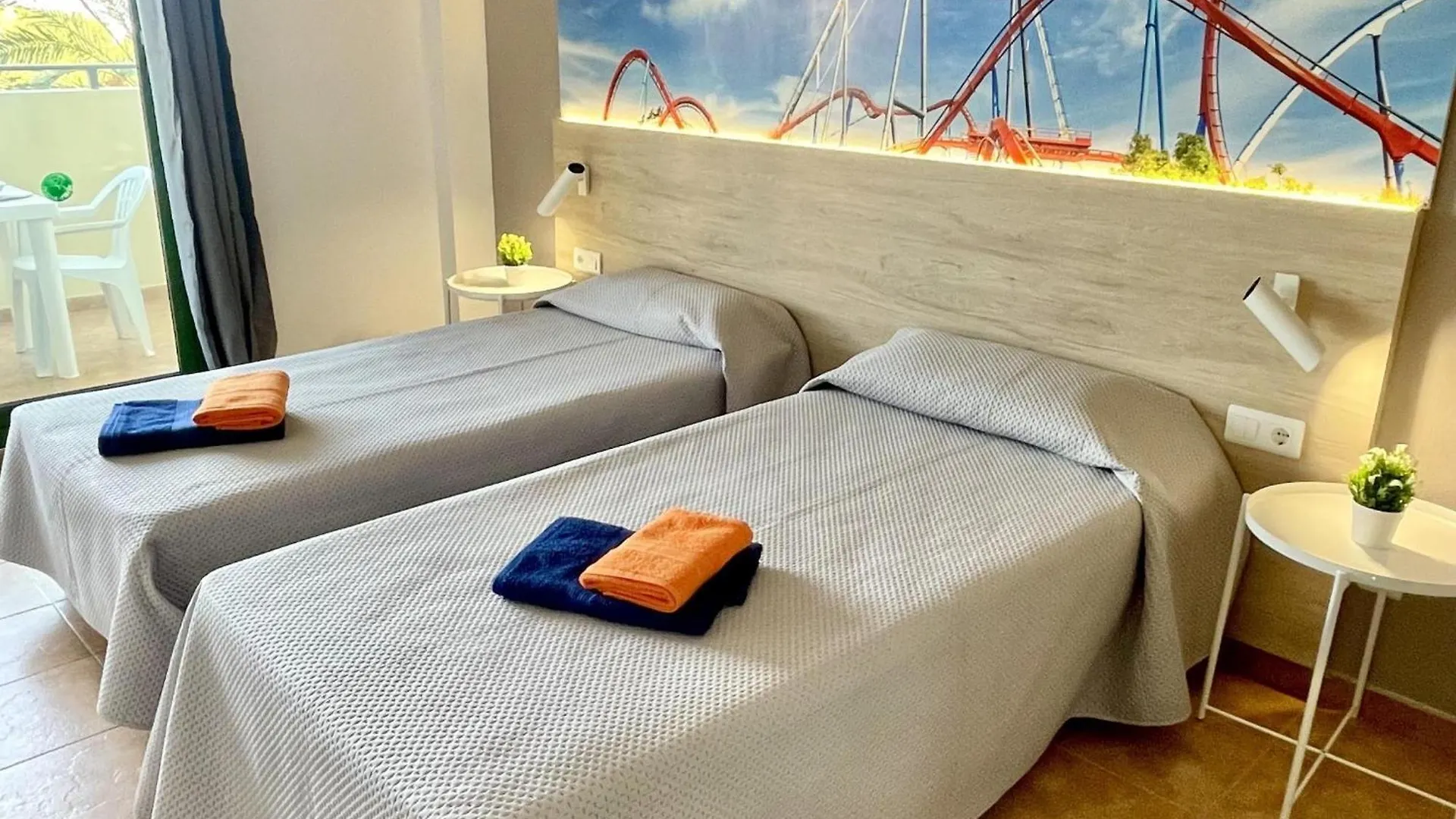 Apartbeach Festival Village Vistas Playa Y Piscinas Salou