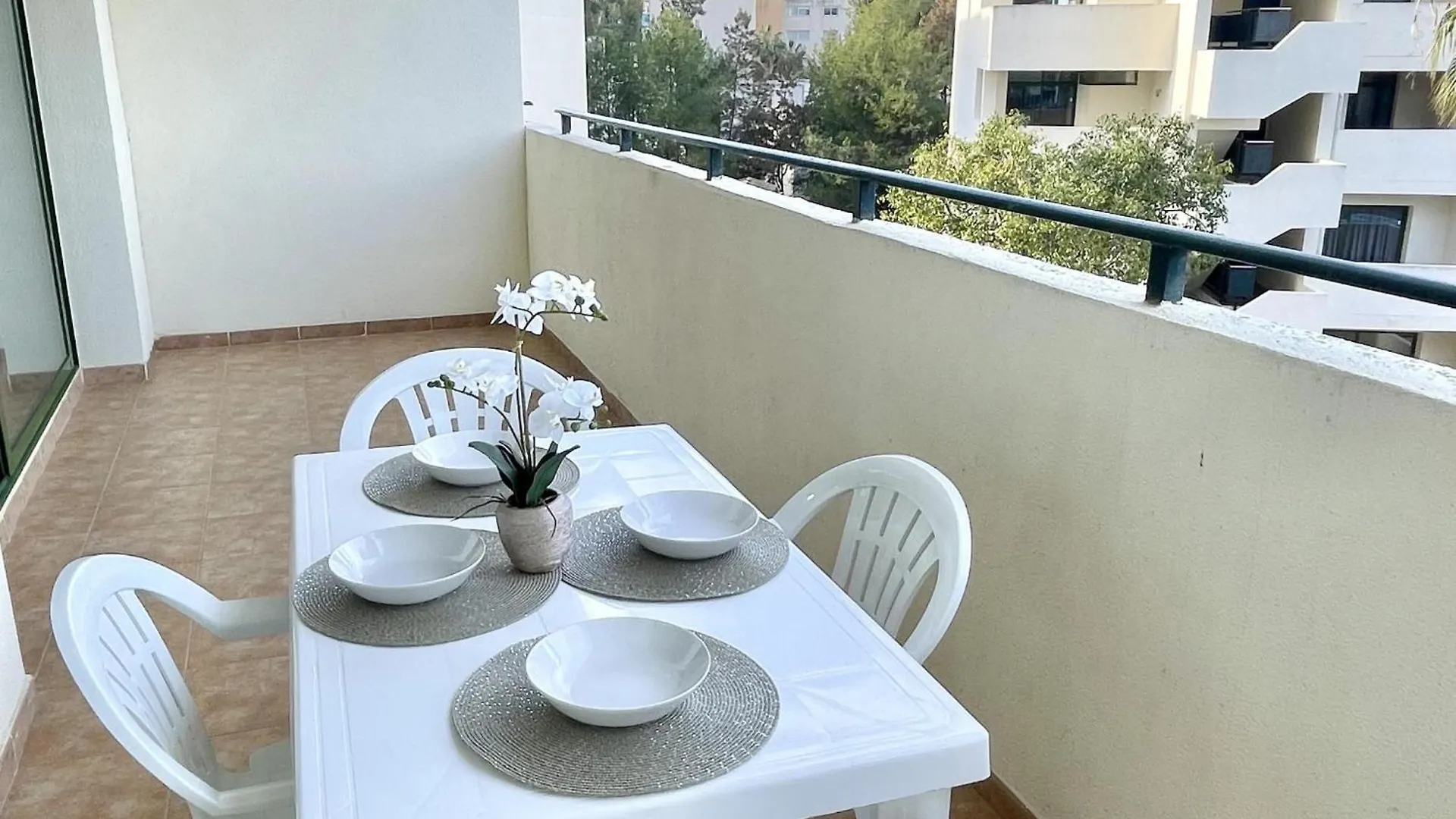 Apartbeach Festival Village Vistas Playa Y Piscinas Salou