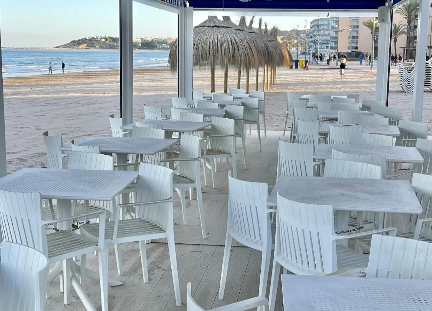 Apartbeach Festival Village Vistas Playa Y Piscinas Salou Spain